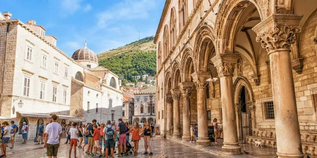 Volotea Airlines Dubrovink Office in Croatia