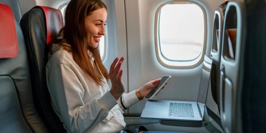 Connect to United Airlines inflight WiFi