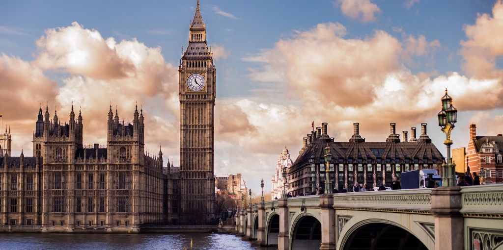 Pars Air London Office